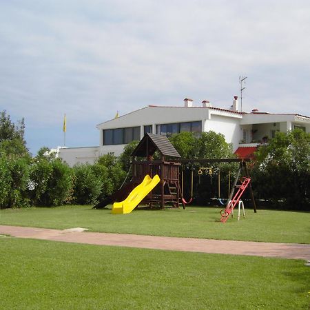 Apartamentos Sol Isla Arenal d'en Castell Exterior photo