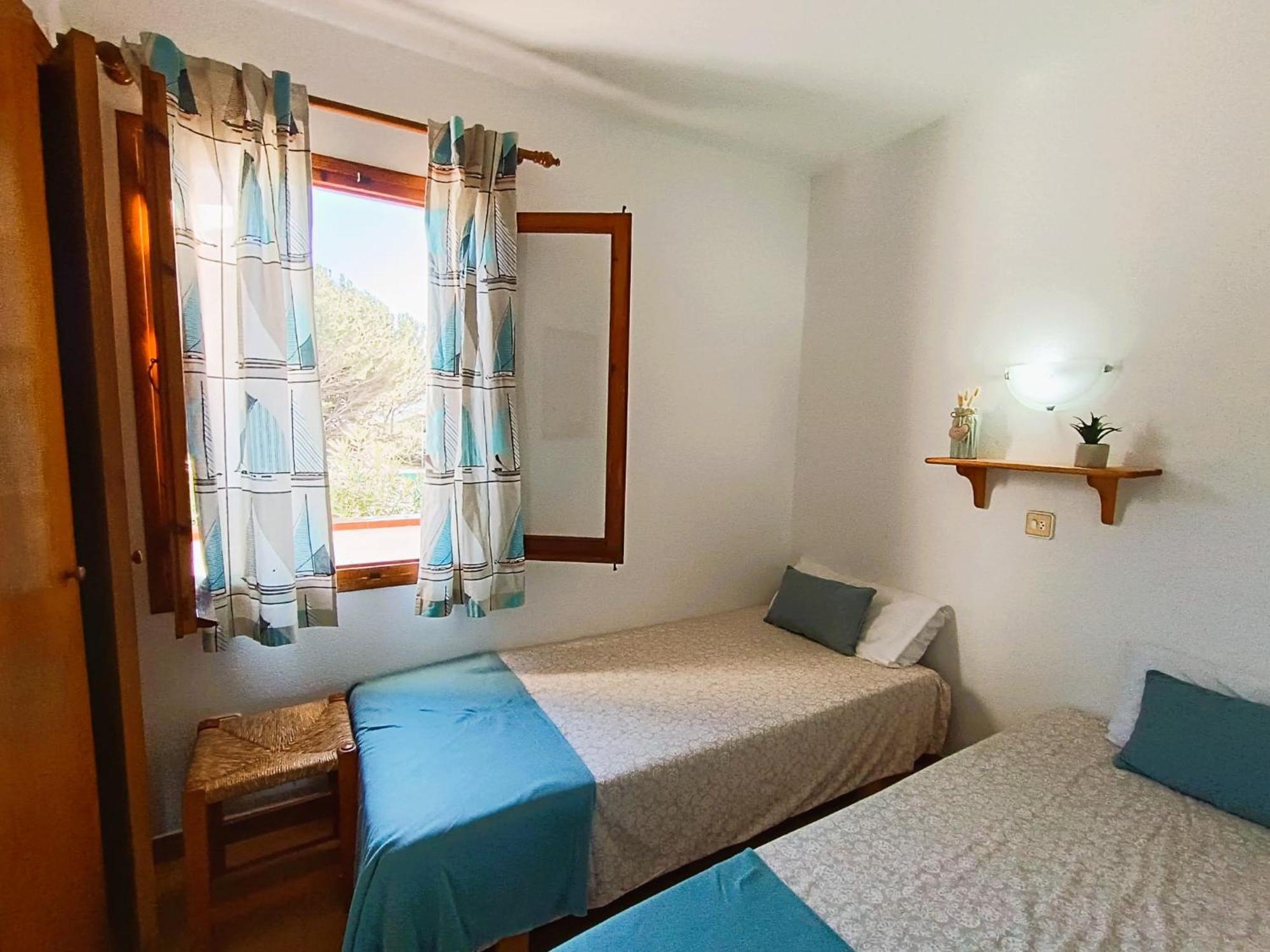Apartamentos Sol Isla Arenal d'en Castell Exterior photo