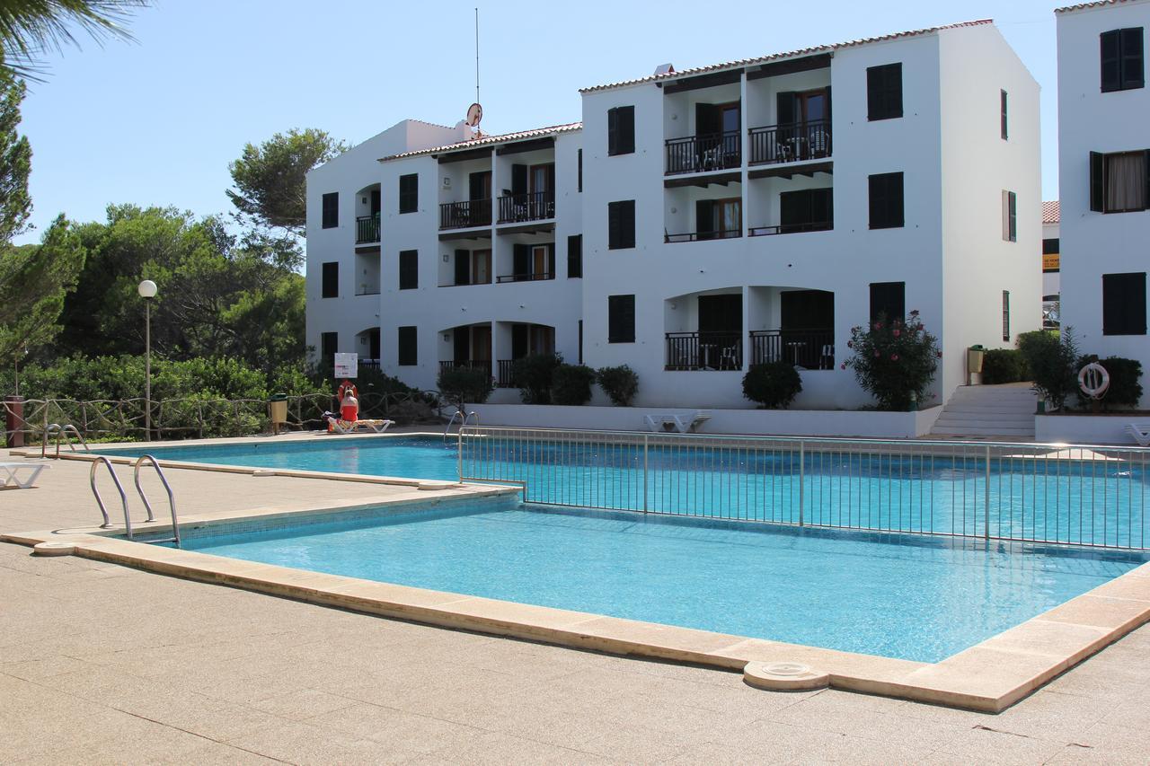 Apartamentos Sol Isla Arenal d'en Castell Exterior photo